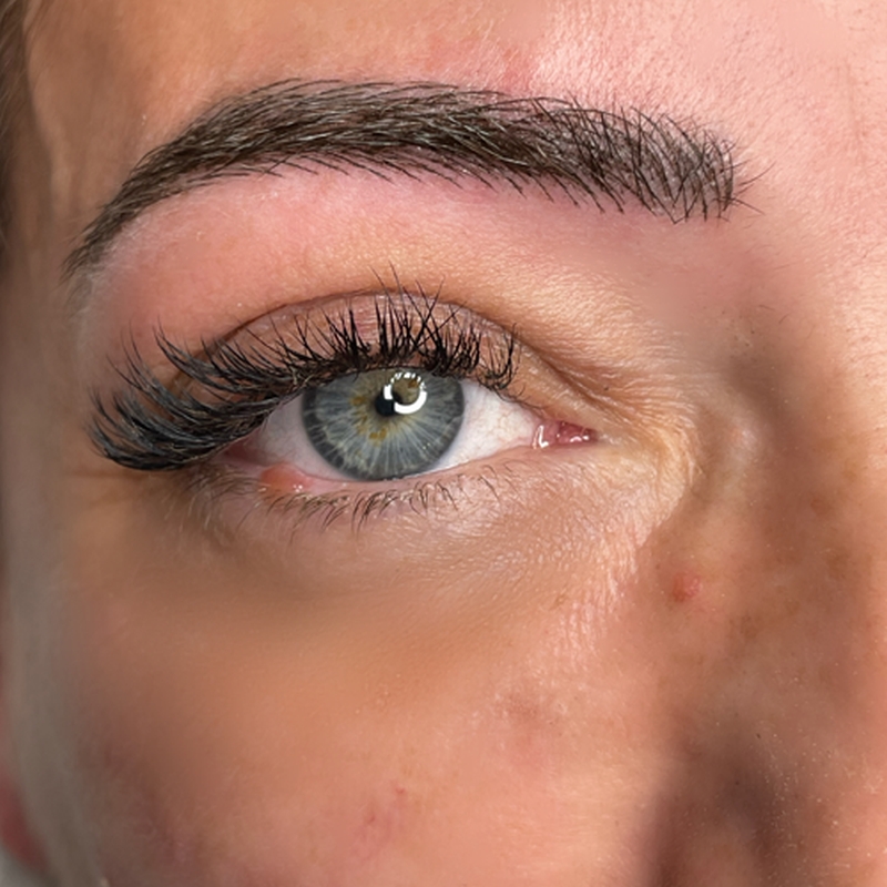 Trucco permanente microblading prima seduta